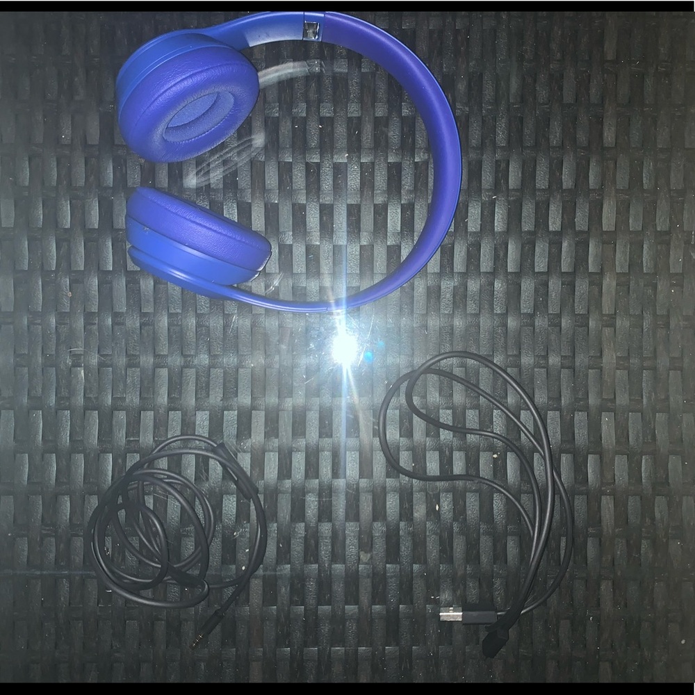 Beats Solo 2 by Dre, with mic